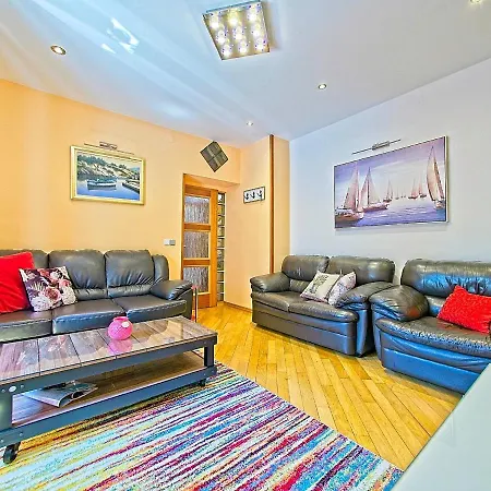 Apartman Nina *